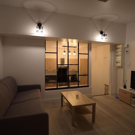 Cosy Appartement Hyper Centre Ville Avec Cour + Patio Auxerre Esterno foto