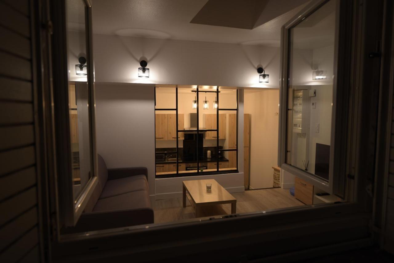 Cosy Appartement Hyper Centre Ville Avec Cour + Patio Auxerre Esterno foto