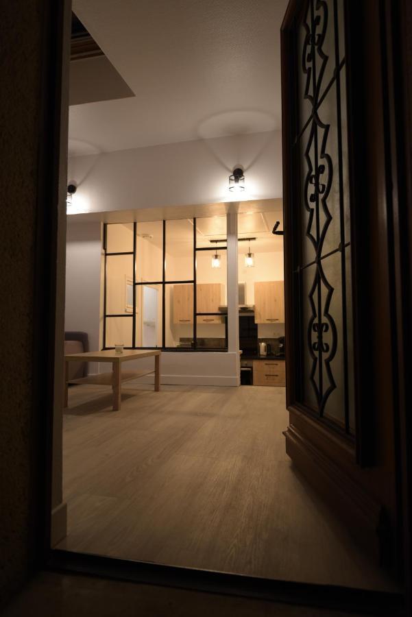 Cosy Appartement Hyper Centre Ville Avec Cour + Patio Auxerre Esterno foto