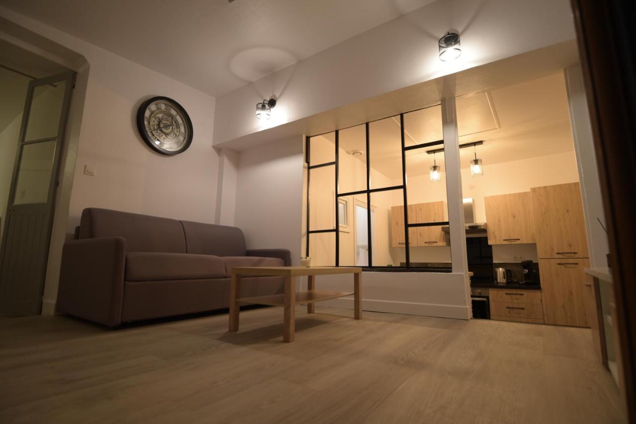 Cosy Appartement Hyper Centre Ville Avec Cour + Patio Auxerre Esterno foto