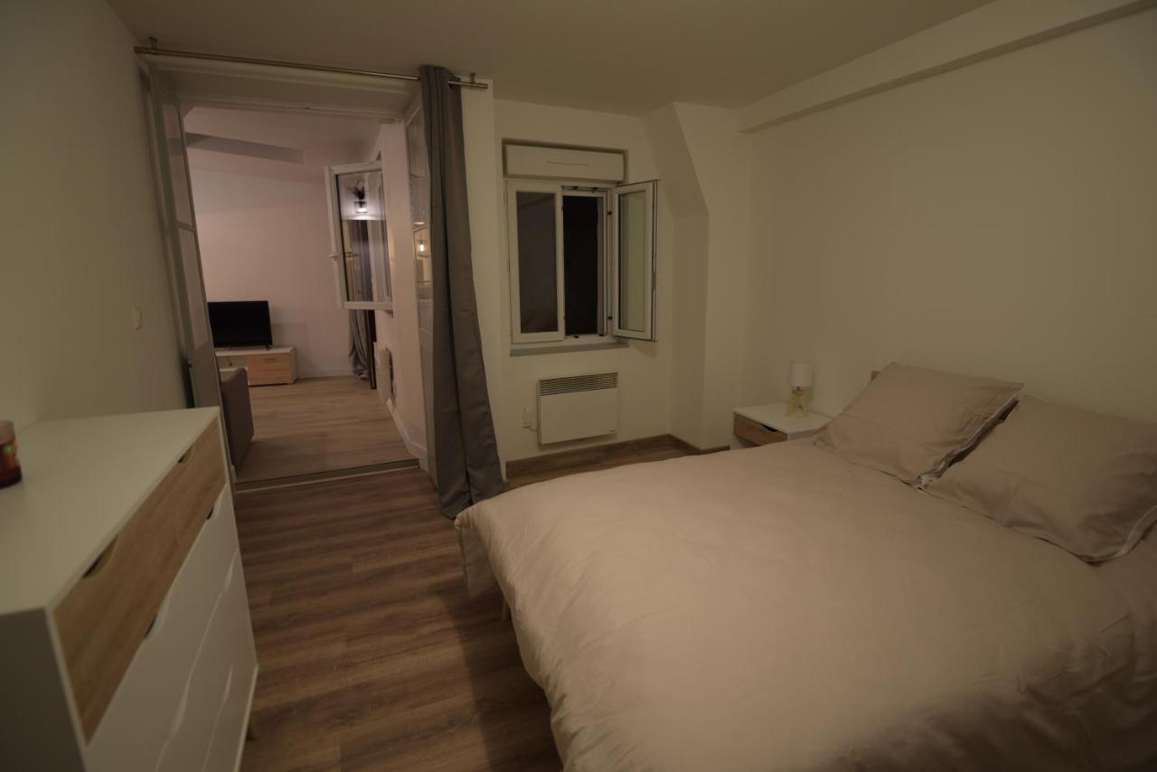 Cosy Appartement Hyper Centre Ville Avec Cour + Patio Auxerre Esterno foto